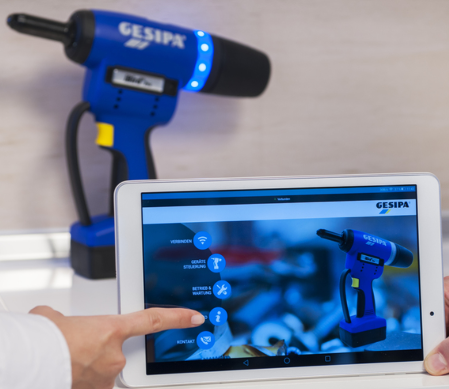 1689547 - Gesipa - iBird Pro - Remachadora inalámbrica máx. 6,4 mm -  1 Batería CAS Li-Ion 18V / 2.0Ah, cargador y maletín